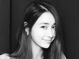 女優イ・ミンジョン、SNSに白黒写真を公開…色彩の概念を超えた女優オーラを発散