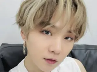 「BTS（防弾少年団）」SUGA、引きこもりファンのためにセルカで近況