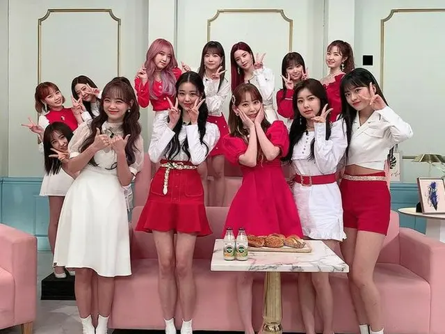 「不朽の名曲」で共演した「gugudan」セジョンと「IZ*ONE」。（提供:OSEN）