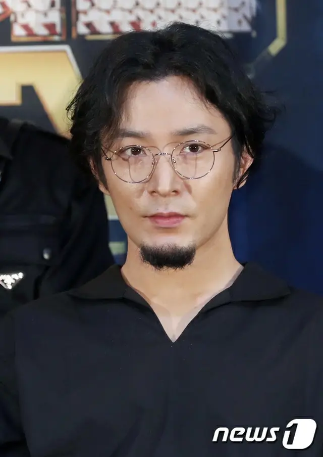 ラッパーVerbal Jint、“n番部屋”写真所有20代自殺という記事への辛辣コメントが話題（画像提供:news1）