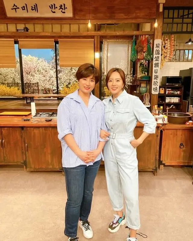 “氷上の女帝”イ・サンファ、“ゴルフの女帝”パク・セリとのツーショット写真公開（提供:OSEN）