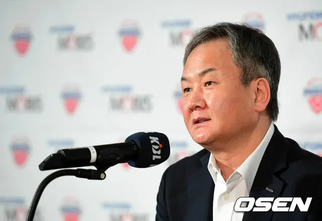 ＜韓国プロバスケ＞現代モービス、ユ・ジェハク監督と3年再契約（提供:OSEN）