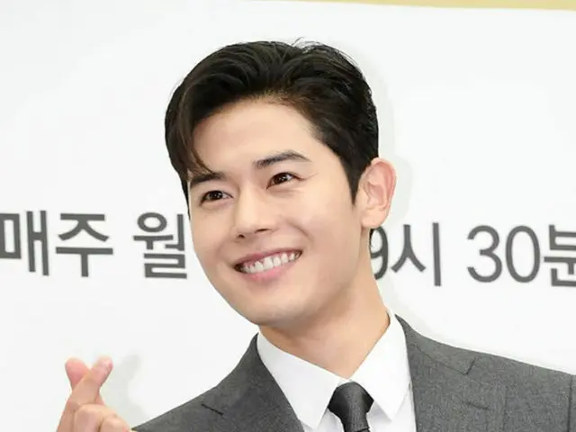 俳優キム・ドンジュン（元ZE:A）、マスク広告モデル料を全額マスクで寄付（提供:OSEN）