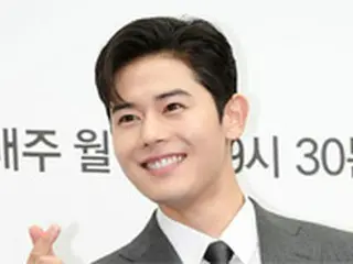 俳優キム・ドンジュン（元ZE:A）、マスク広告モデル料を全額マスクで寄付