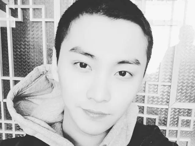 “きょう(27日)入隊”元「FTISLAND」ソン・スンヒョン、入隊前最後のあいさつ=短髪写真を公開(提供:OSEN)