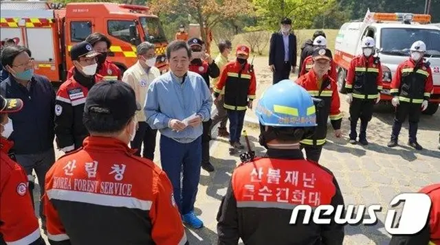 安東の山火事現場に向かった李洛淵委員長…次期党代表を意識か（提供:news1）