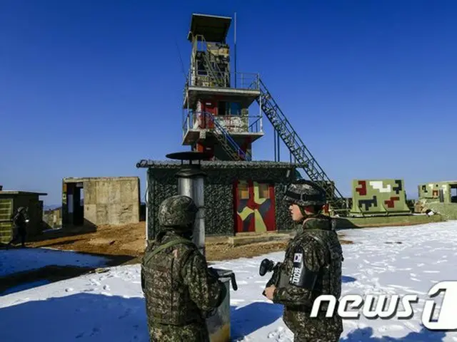 南北境界線の韓国軍監視詰め所の外壁に北朝鮮が発射した銃弾4発が被弾した痕跡が確認された（提供:news1）