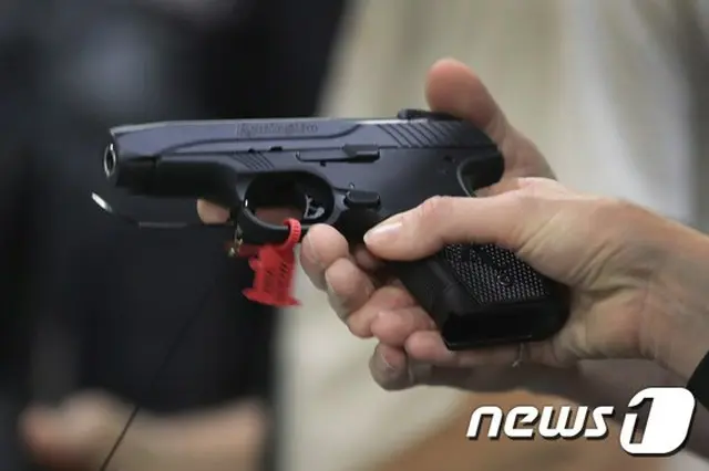 「マスク着用」を求めた店舗の警備員が銃で撃たれて死亡＝米国（提供:news1）