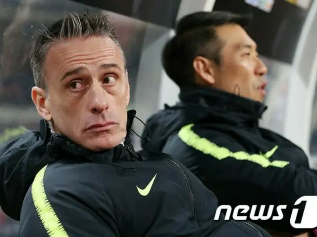 サッカー韓国代表監督ベント氏、7日に自宅隔離解除＝8日のKリーグ開幕戦を視察へ（画像:news1）