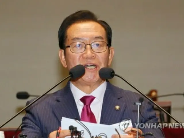 ワークショップで発言する李鍾培氏＝21日、ソウル（聯合ニュース）