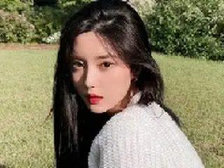 「IZ*ONE」ウンビ、清純+横顔ライン…最強の美貌