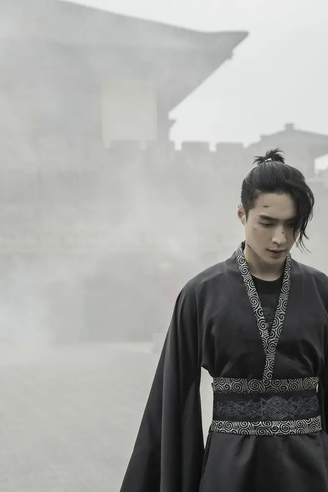 「EXO」LAY、6月1日に4thソロアルバム「蓮（LIT）」発売＝MVティザー映像公開（提供:OSEN）