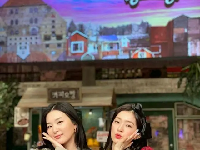 「Red Velvet」スルギ＆アイリーン、「驚きの土曜日」の放送が楽しみになる美しい撮影現場ショット公開（提供:OSEN）