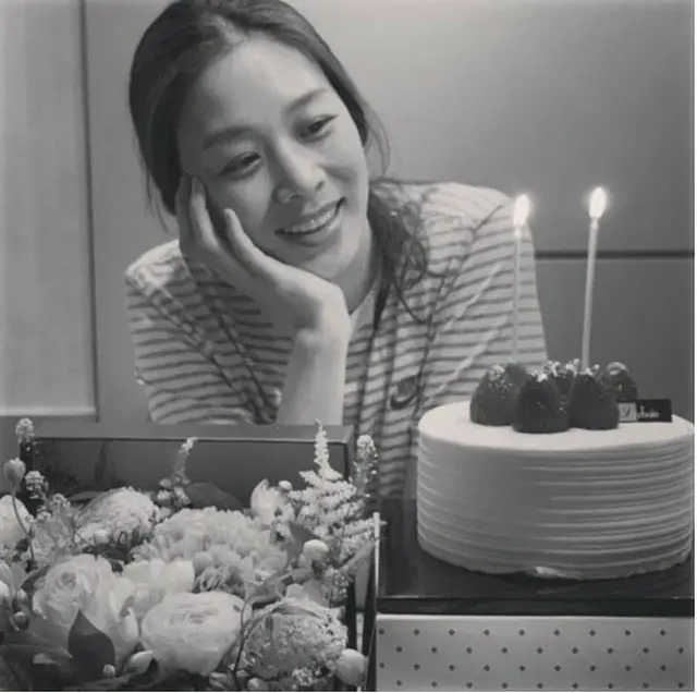 韓国女優チャン・シニョンが、夫で俳優のカン・ギョンジュンとの結婚2周年を祝い、幸せな近況を公開した。（画像提供:OSEN）