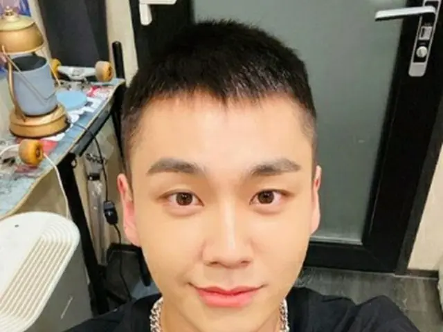 BTOBのイルフンさん（イルフンさんのインスタグラムより）＝（聯合ニュース）≪転載・転用禁止≫
