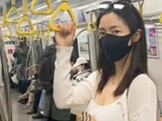 「T-ARA」出身女優リュ・ファヨン、マスク姿で電車移動の様子を公開…「地下鉄万歳」