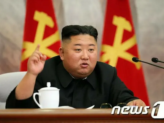 金正恩氏、キューバのカストロ氏に誕生日祝電「関係発展を確信」（提供:news1）