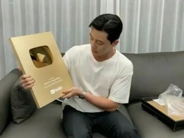 【トピック】俳優パク・ソジュン、YouTubeの登録者が100万突破ゴールドボタン獲得！（画像提供:OSEN）