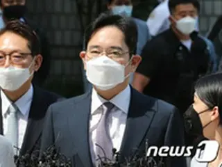 サムスントップ、6時間超えの逮捕状審査＝休廷後、夜まで続く見込み