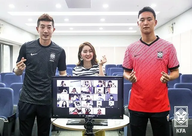 韓国代表の守護神チョ・ヒョヌと元鹿島のチョン・スンヒョン、サポーターとオンラインで疎通（画像:news1）