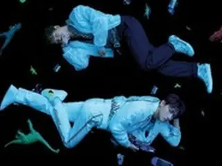 「MONSTA X」ジュホン×I.M、鋭い眼光と硬い腹筋で“視線を圧倒”
