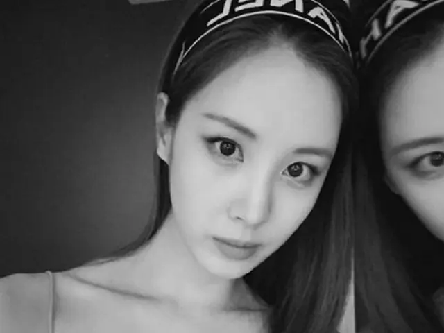 ソヒョン（少女時代）、SNSでモノクロームな魅惑美をアピール…出演ドラマ決定で活躍続く（提供:OSEN）