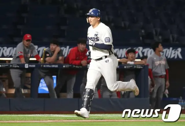 NCダイノスのナ・ソンボム、ESPNとインタビュー「イエリッチ、ハーパーのような5ツールプレイヤーになりたい」（提供:news1）