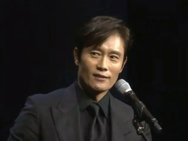 俳優イ・ビョンホン、映画「南山の部長たち」で主演男優賞を受賞(提供:News1)