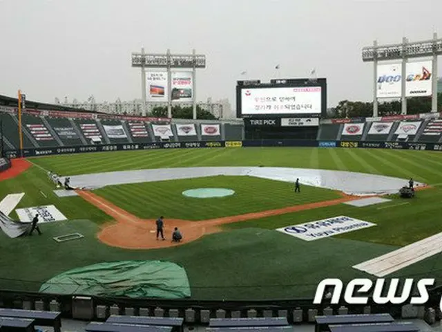 韓国プロ野球、蚕室・水原・仁川の試合は雨天中止＝25日にダブルヘッダーで実施（提供:news1）