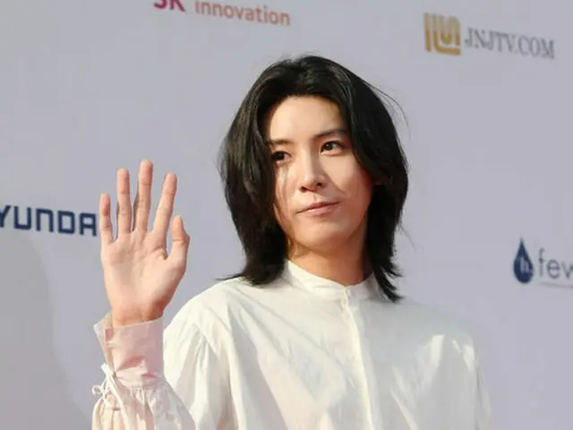 俳優ノ・ミヌと綾瀬はるかが熱愛説に包まれたがハプニングで終わった。（提供:OSEN）