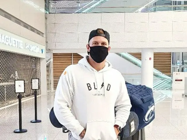 ハンファ・イーグルス入団のブランドン・バーンズ、韓国到着（画像:news1）