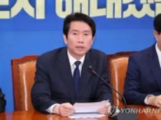 ［速報］空席の統一相に李仁栄氏を指名　前与党院内代表＝韓国