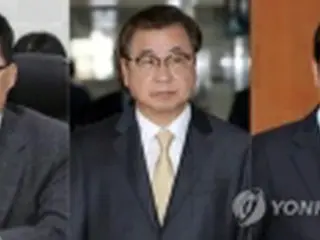 統一相に前与党院内代表　国情院長・国家安保室長も交代＝文大統領