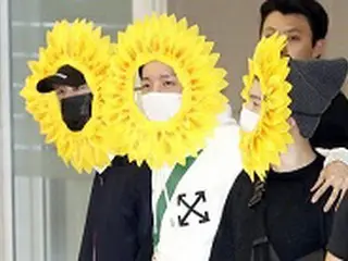 ＜Wコラム＞BTS（防弾少年団）J-HOPEの行動力！黒人人権運動を支援するKAWSとの縁