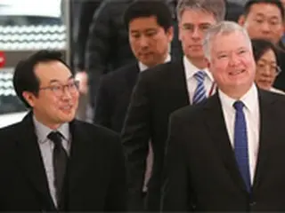 米国務副長官、韓国の北朝鮮担当高官と非公開で朝食
