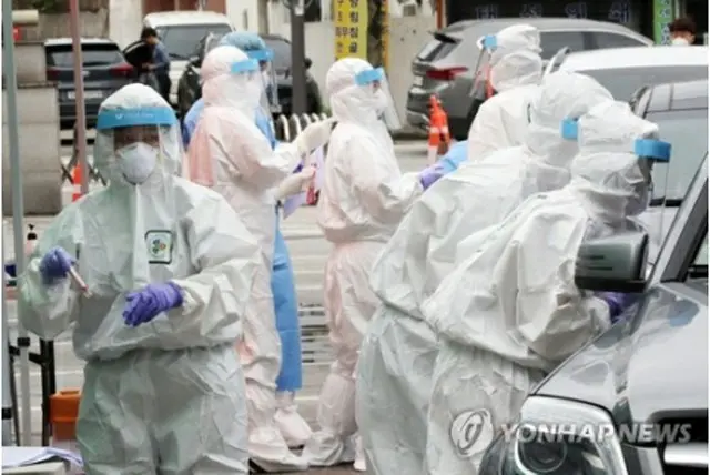 韓国南西部、光州市内のドライブスルー型専用診療所（資料写真）＝（聯合ニュース）