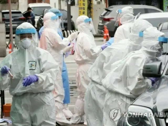 韓国南西部、光州市内のドライブスルー型専用診療所（資料写真）＝（聯合ニュース）