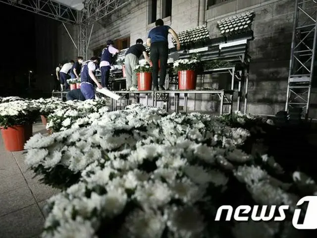 10日、ソウル市庁舎の前に故朴元淳ソウル市長の焼香所が設置されている（提供:news1）