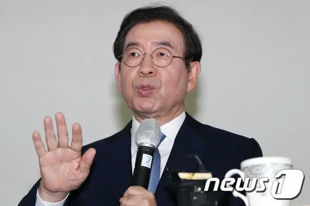 ソウル市長を訴えた女性側、記者会見 「権力によるセクハラ、4年続いた」（画像:news1/故パク・ウォンスン（朴元淳）ソウル市長）