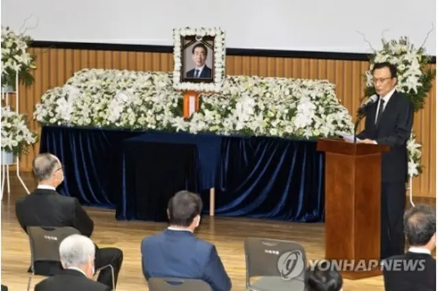 ソウル市庁で執り行われた朴氏の告別式＝１３日、ソウル（聯合ニュース）