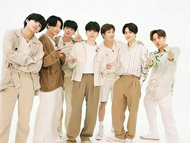 BTS（防弾少年団）が日本の朝番組「スッキリ」に映像出演した。特別に準備した新曲のパフォーマンスも披露したこと。