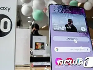 サムスンだけを使う英環境相「私の“サムスン・フォン”は最高！」…「ファーウェイは使わない」