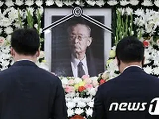 日メディア「文大統領は“親日派”という理由で“朝鮮戦争の英雄”に弔問しない」＝韓国報道