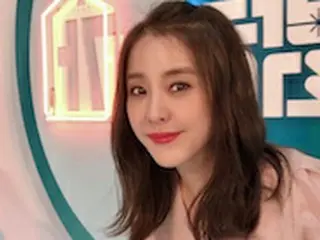 女優パク・ウネ、今日も光輝く美貌…「マスク着用頑張ってください」