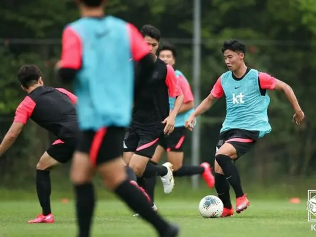 韓国男子U-19代表監督、3次招集メンバー発表（提供:OSEN）