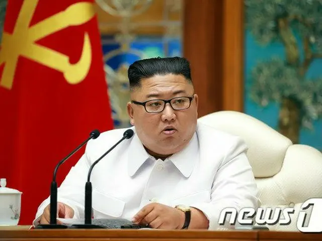 金正恩委員長、「戦勝節」67周年を迎え参戦墓地を参拝（提供:news1）