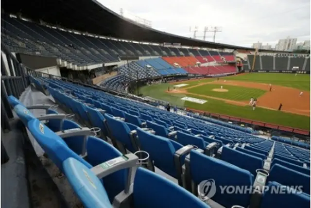 無観客試合が行われているソウル・蚕室野球場＝（聯合ニュース）