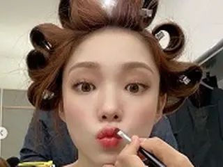 女優イ・ソンギョン、人形と見間違えるほどラブリーな美貌を披露