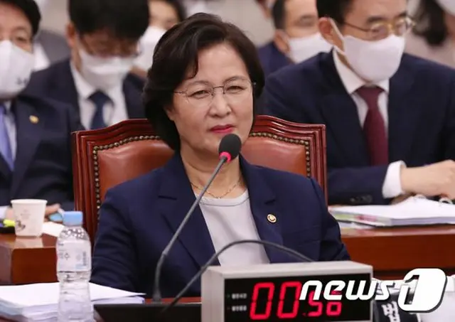 統合党「法務部長官は傲慢の塊…国会に来ると滅茶苦茶になる」＝韓国（提供:news1）
