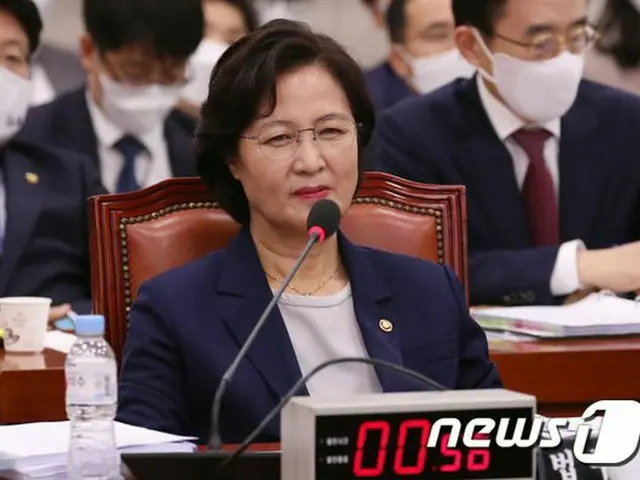 統合党「法務部長官は傲慢の塊…国会に来ると滅茶苦茶になる」＝韓国（提供:news1）